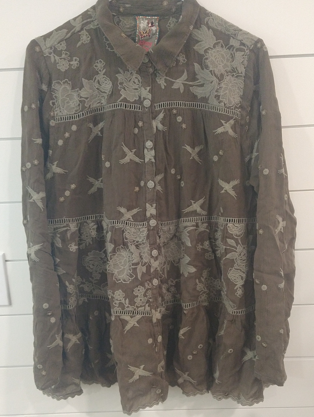 Johnny Was Olive Green Embroidered Button-Front Blouse M Boho Flowy